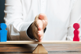 Khóa bồi dưỡng chuyên môn, nghiệp vụ luật sư về Lý thuyết và thực tiễn về trọng tài thương mại quốc tế