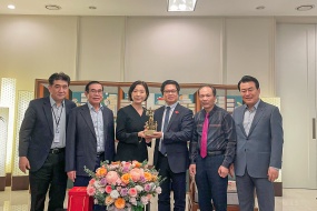 Chủ tịch Trung tâm Trọng tài Quốc tế Việt Nam (VIAC) gặp và làm việc cùng tân Đại sứ Hàn Quốc tại Việt Nam