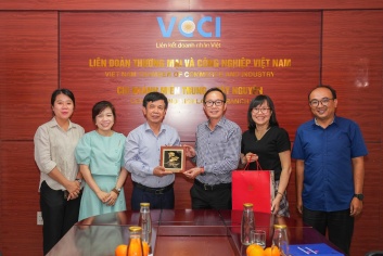 Đoàn công tác VIAC gặp gỡ và làm việc với lãnh đạo VCCI Chi nhánh Miền Trung – Tây Nguyên
