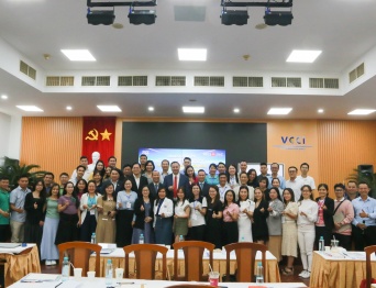 VIAC và VCCI triển khai thành công Toạ đàm giao lưu cộng đồng CEO bàn luận về mô hình sử dụng dịch vụ luật sư trong quản trị pháp lý doanh nghiệp