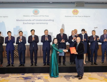 Lễ trao Bản ghi nhớ hợp tác giữa Trung tâm Trọng tài Quốc tế Việt Nam (VIAC) và Tòa Trọng tài trực thuộc Phòng Thương mại và Công nghiệp Bulgaria (BCCI)