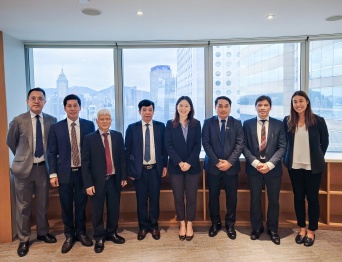 Đoàn Công tác VIAC làm việc và ký kết Bản Ghi nhớ hợp tác cùng Trung tâm Trọng tài Quốc tế Hồng Kông (HKIAC)