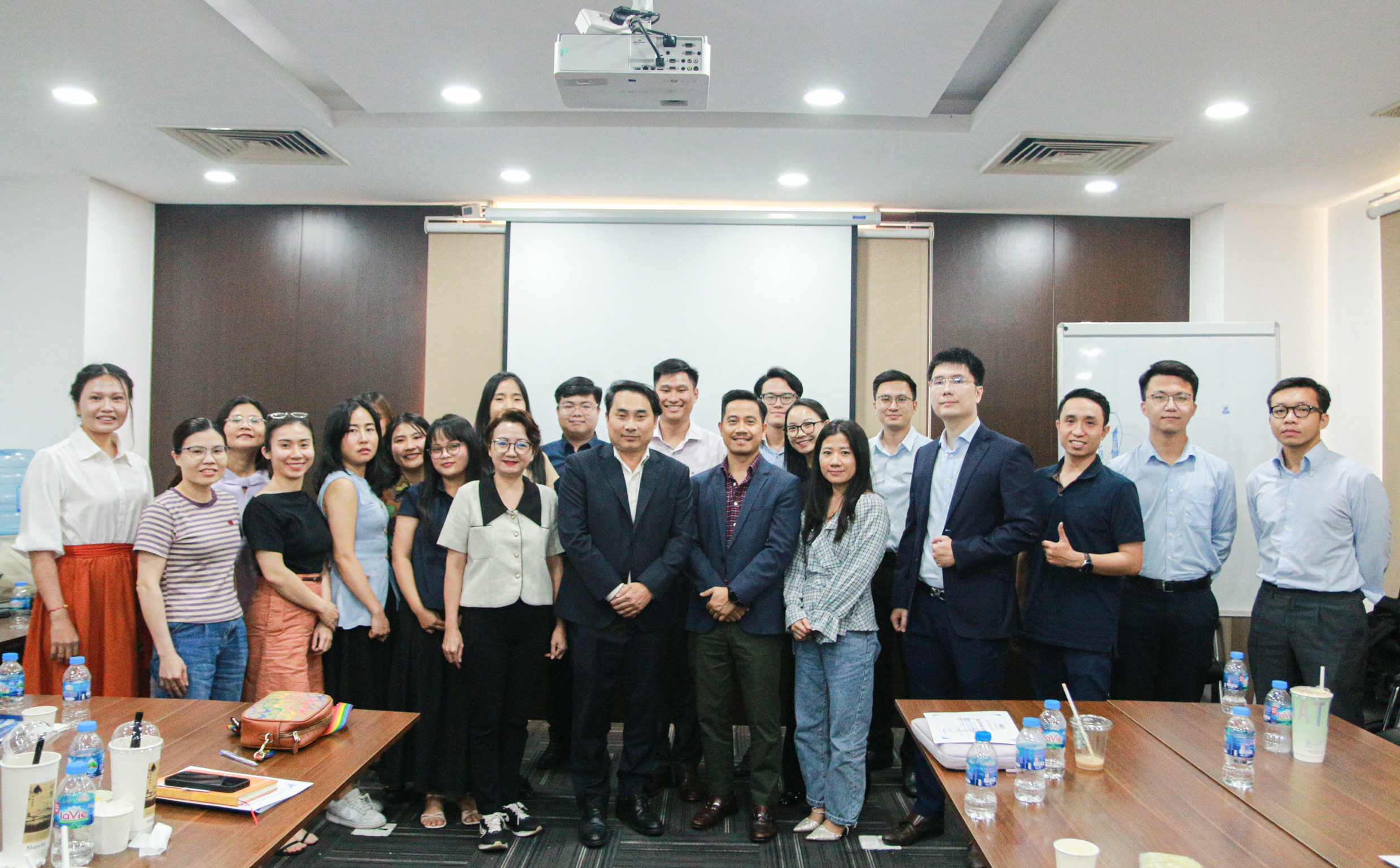 VIAC và VCCI-HCM phối hợp tổ chức thành công Khóa đào tạo với chủ đề “Biện pháp bảo đảm hợp đồng vay: Pháp lý vững - Vốn an toàn”