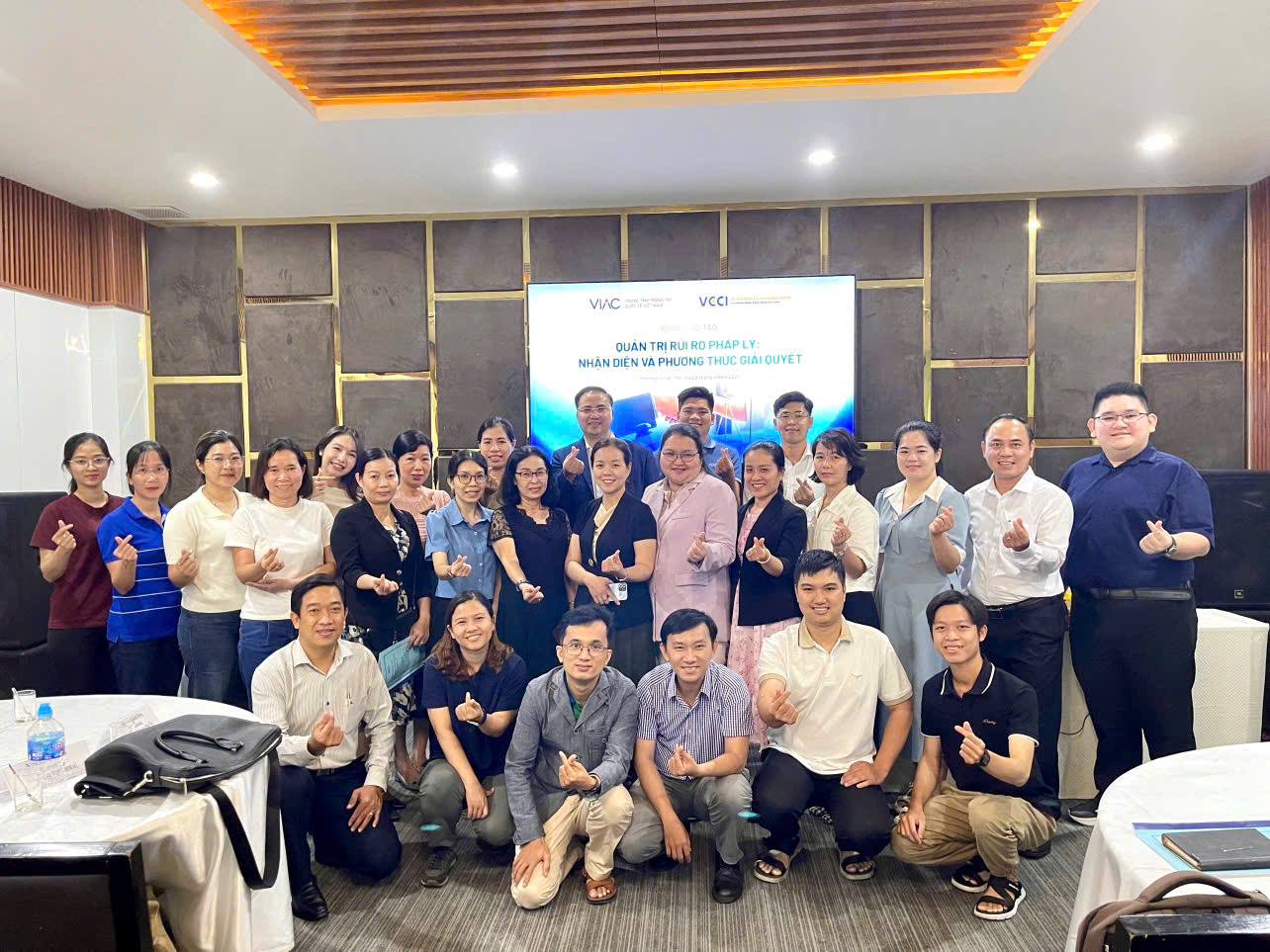 VIAC và VCCI Đồng bằng Sông Cửu Long phối hợp tổ chức Khoá đào tạo “Quản trị rủi ro pháp lý: Nhận diện và phương thức giải quyết”