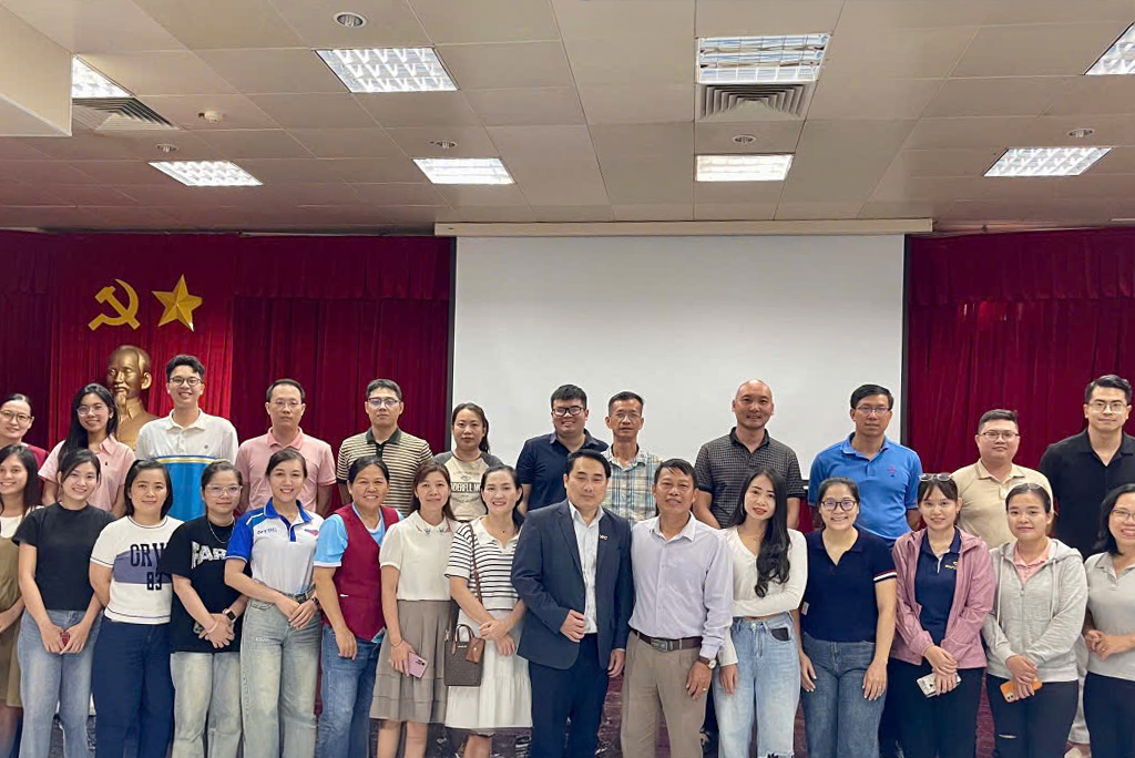 Phó Tổng Thư ký VIAC tham gia giảng dạy tại Khoá đào tạo về hợp đồng của VCCI Bà Rịa - Vũng Tàu