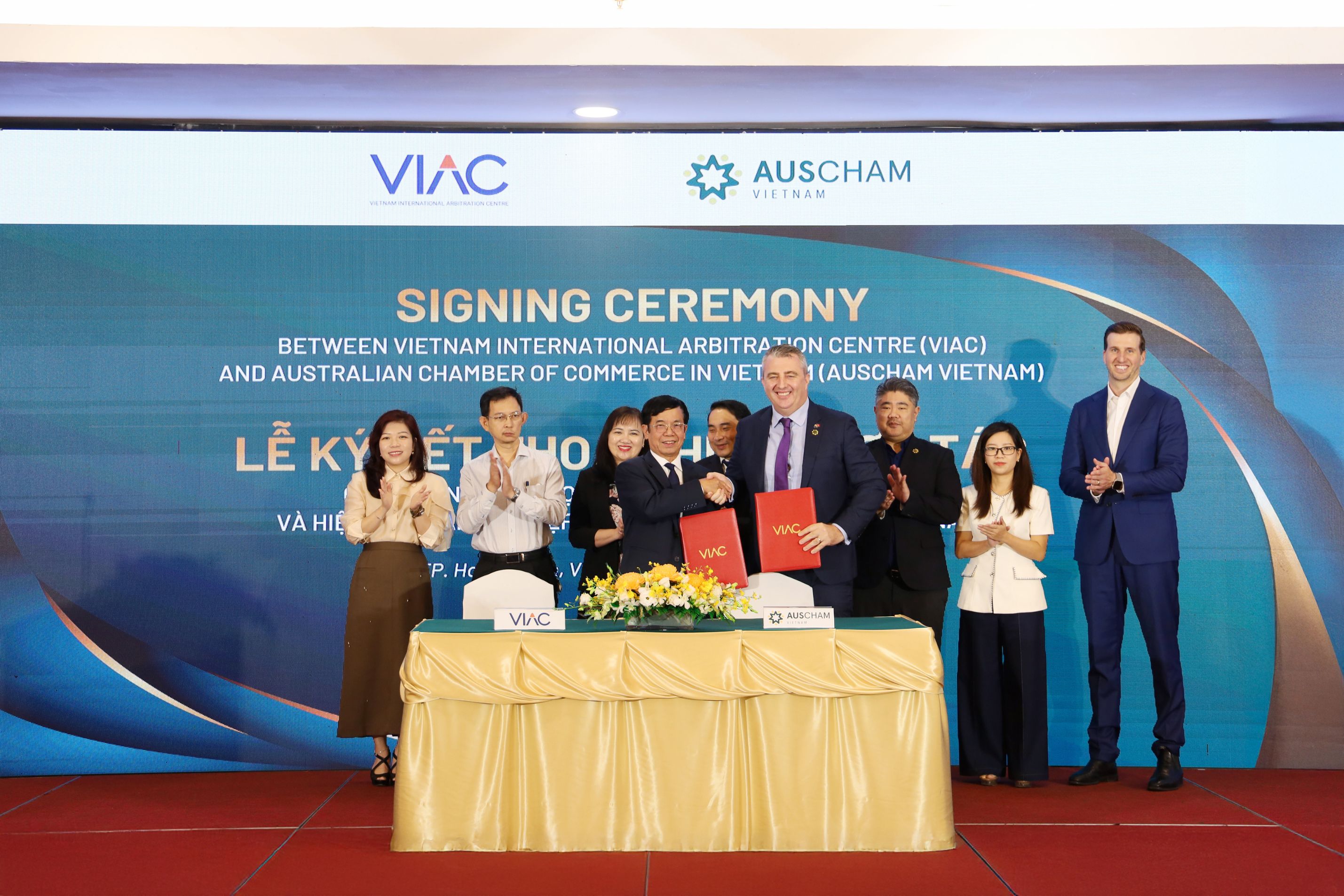 VIAC và Auscham Vietnam ký kết MoU để thúc đẩy quản lý rủi ro pháp lý và thúc đẩy thương mại & đầu tư bền vững giữa Việt Nam và Úc 