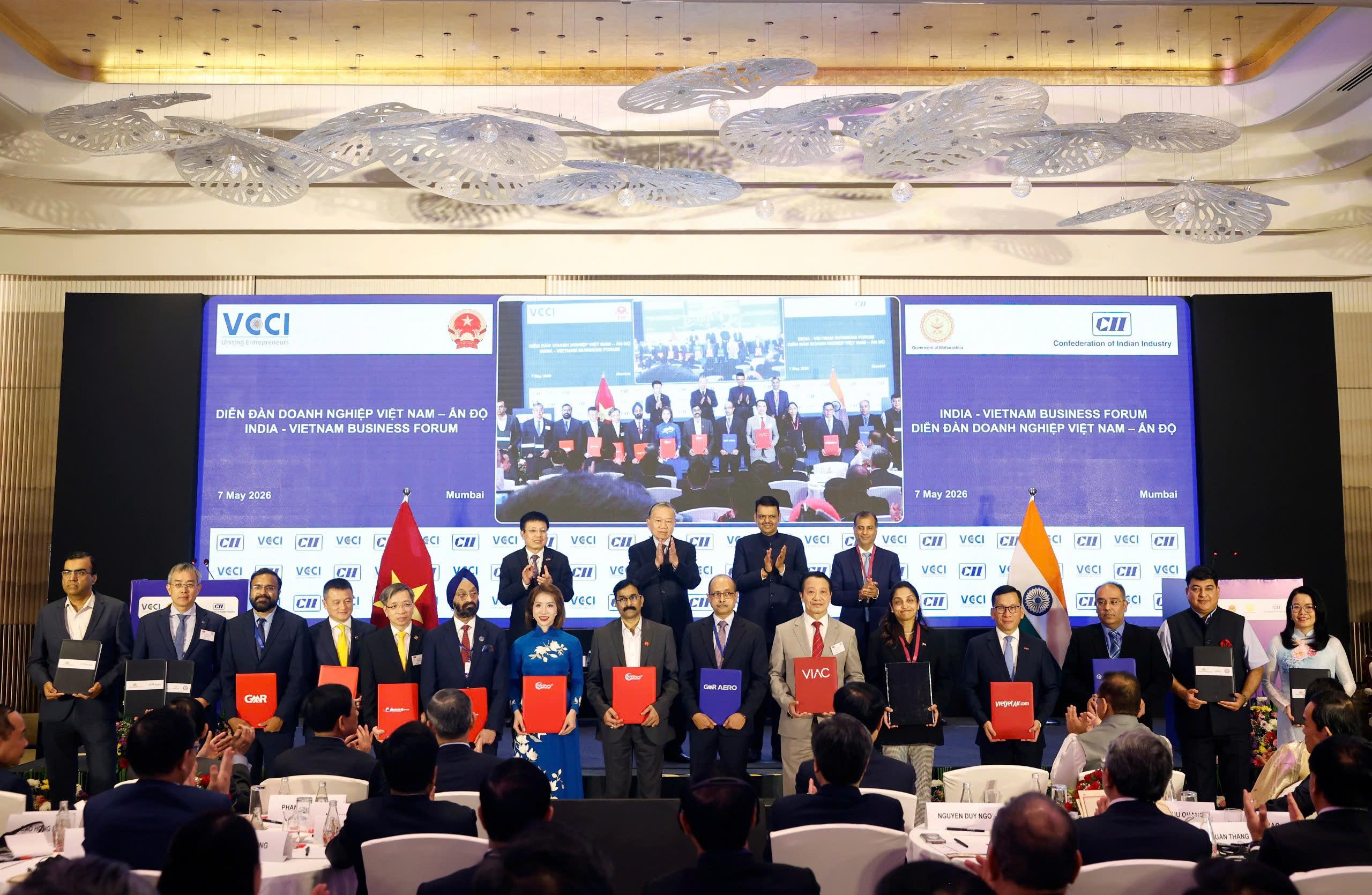 Tổng Bí thư, Chủ tịch nước Tô Lâm chứng kiến Lễ trao Bản ghi nhớ hợp tác giữa Trung tâm Trọng tài Quốc tế Việt Nam (VIAC) và Trung tâm trọng tài quốc tế Ấn Độ (IIAC)