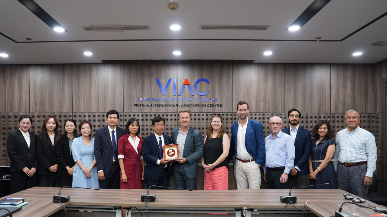 VIAC Welcomes and Holds a Working Session with the Federation of Law Societies of Canada and the VIST Project Delegation