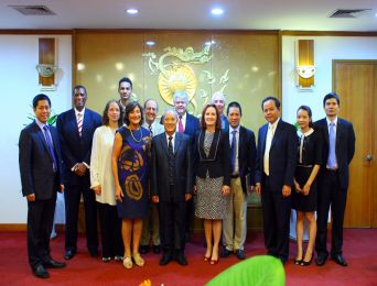 VIAC làm việc với liên đoàn luật sư Hoa Kỳ