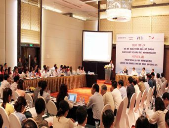 Cải thiện môi trường kinh doanh: Một luật sửa 50 luật