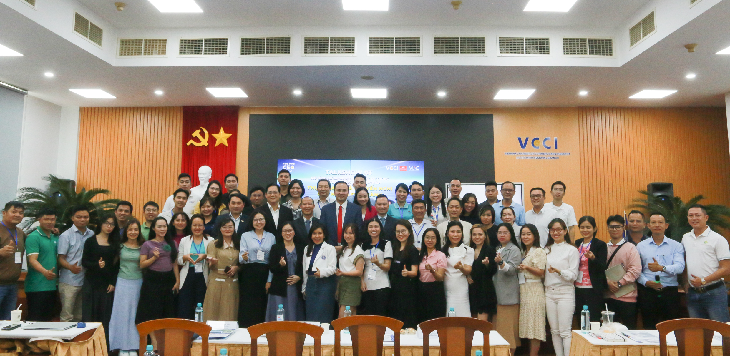 VIAC and VCCI successfully organized CEOs Networking Talk Show on legal management using lawyer services