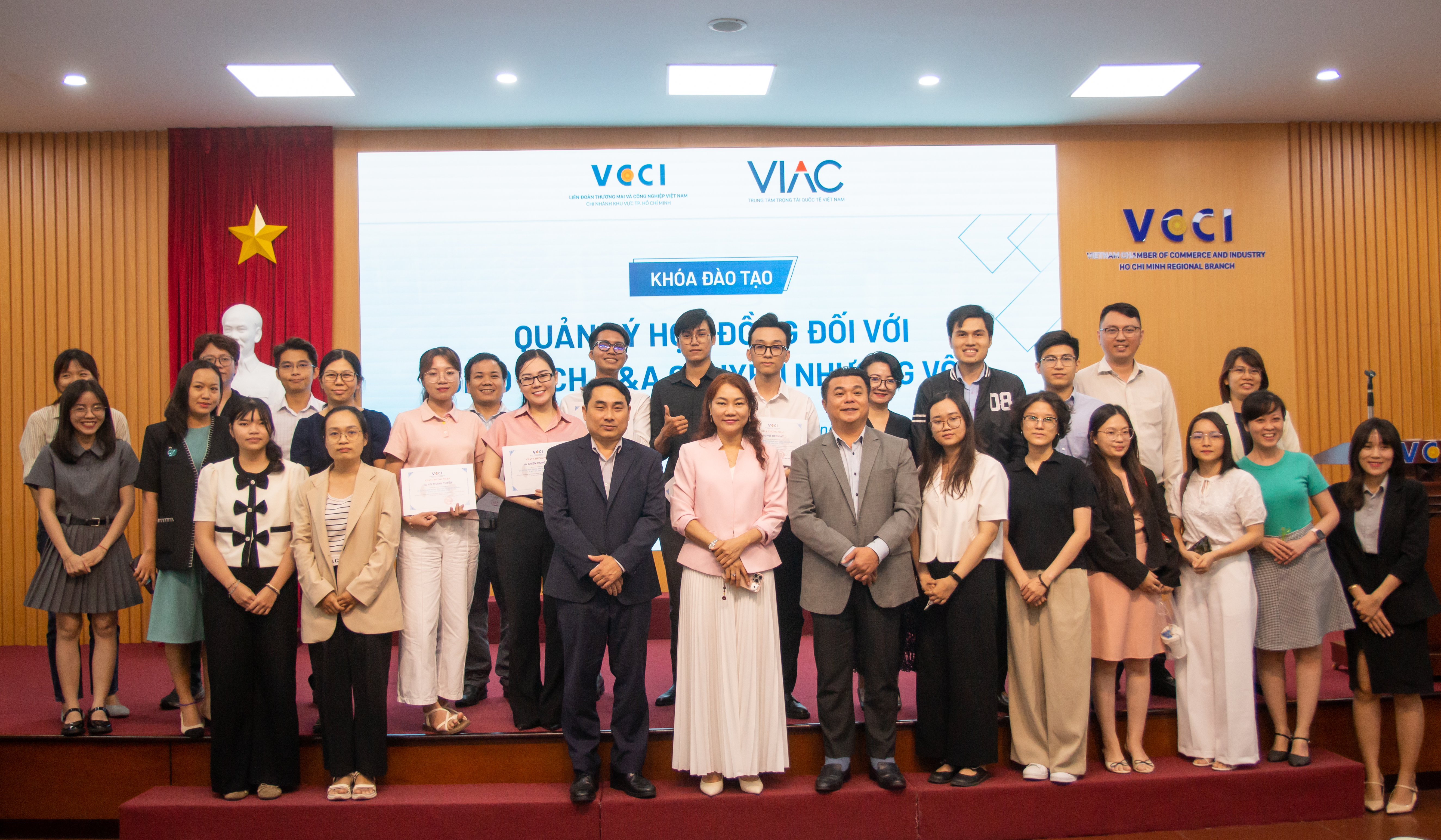 VIAC phối hợp cùng VCCI HCM triển khai Khoá đào tạo cho doanh nghiệp “Quản lý hợp đồng đối với giao dịch M&A chuyển nhượng vốn”